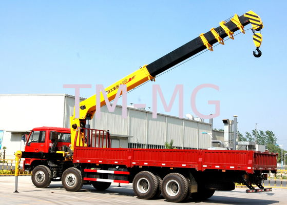 qualità  Economical Heavy Things Lift Truck Loader Crane , 16 Ton Truck With Crane fabbrica